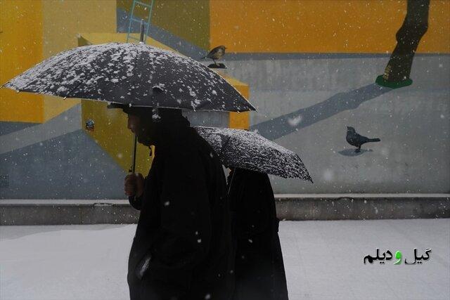 کارشناس هواشناسی گیلان عنوان کرد: کاهش ۱۵ درجه ای دمای هوای گیلان/ احتمال بارش مخلوط برف و باران