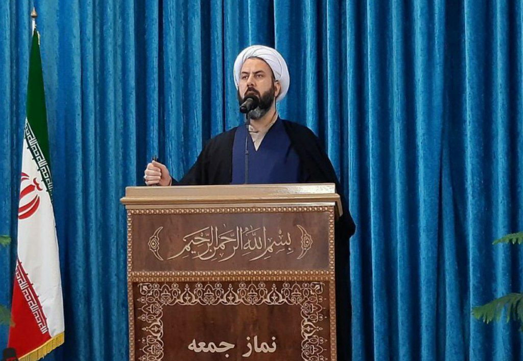 امام جمعه آستارا:  بگویید عرضه کنترل بازار خودرو را نداریم | جوانان با این گرانی چطور ازدواج کنند؟