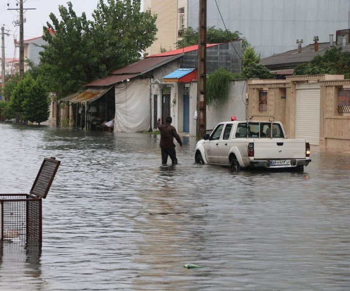 فرماندار انزلی: مردم هنگام آبگرفتگی و بارش‌های سنگین کمتر در سطح شهر تردد کنند