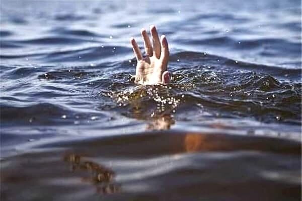 فرمانده انتظامی لنگرود اعلام کرد:  غرق شدن نوجوان ۱۰ ساله در ساحل چاف | جسد این نوجوان به سردخانه بیمارستان منتقل شد
