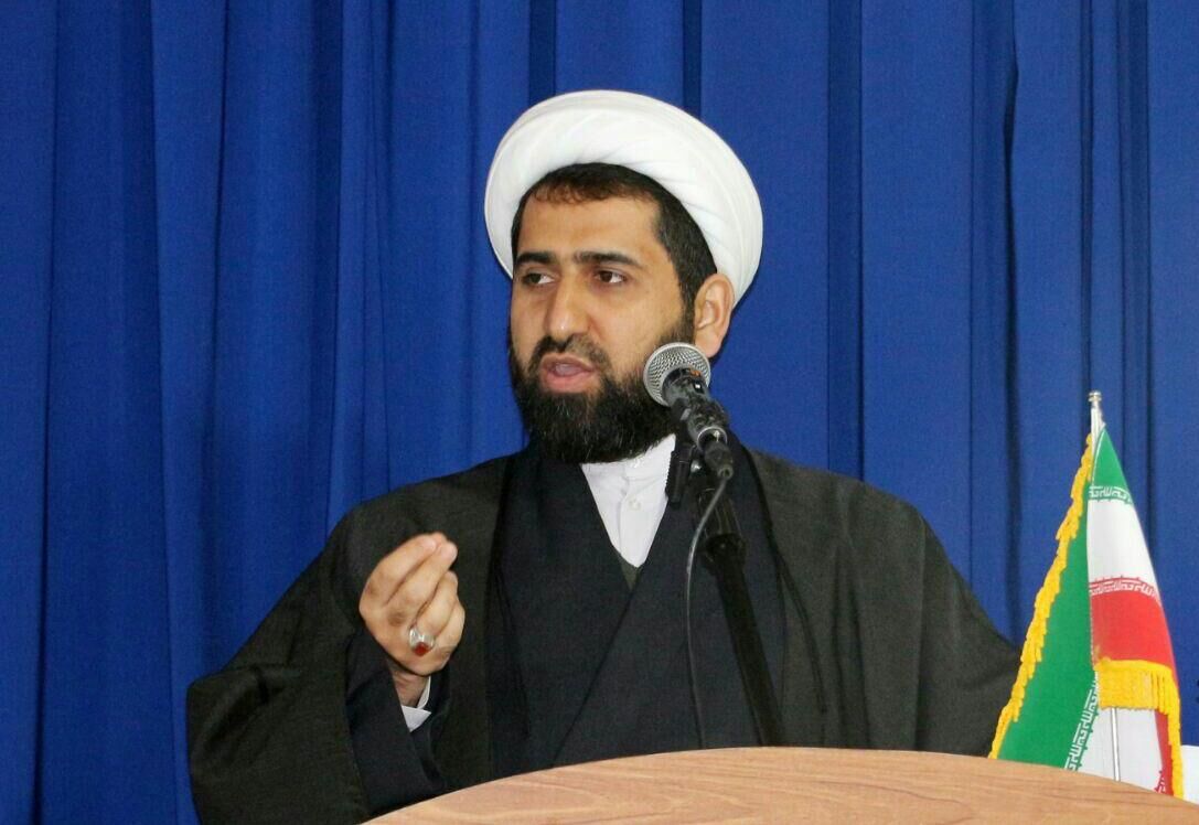 امام جمعه آستارا : هیاهو کنندگان مراسم ارتحال امام(ره) کسانی هستند که از مسیر حق خارج شدند