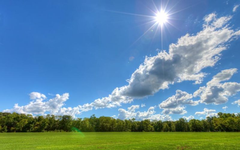 مدیر کل هواشناسی گیلان خبر داد: بازگشت هوای گرم و تابستانی به آسمان گیلان