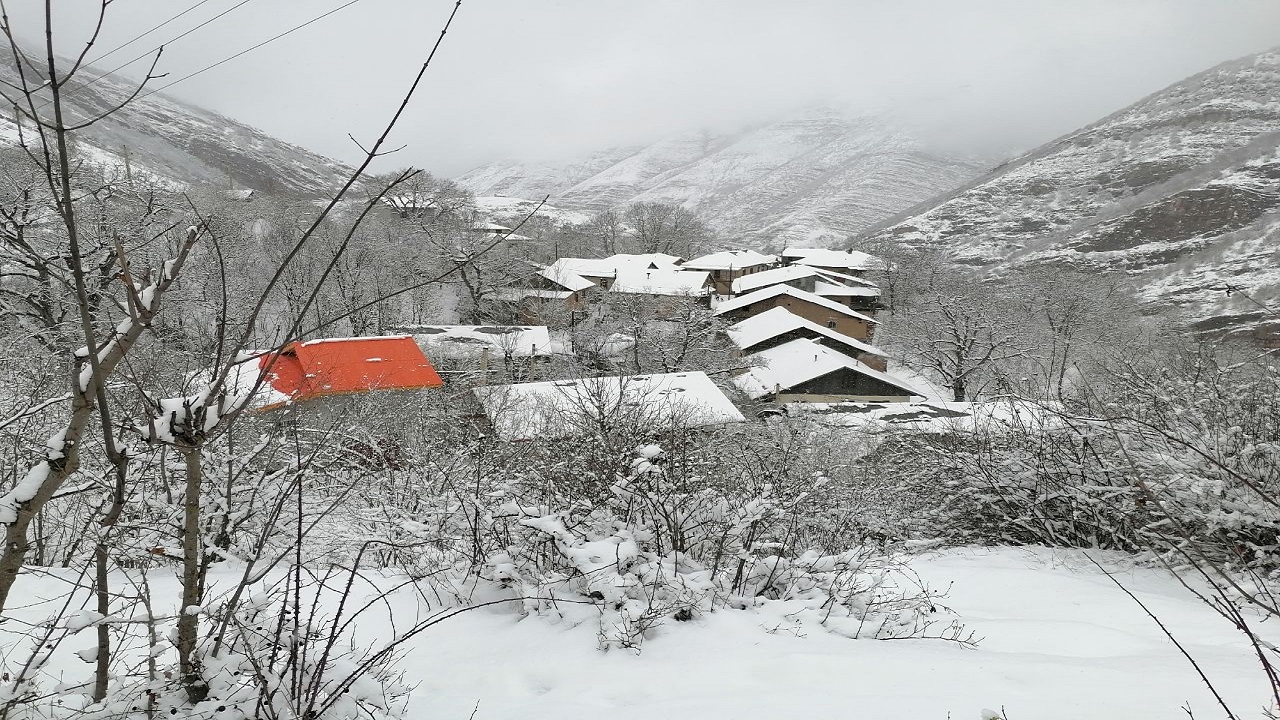 بارش برف در مناطق جنوبی و کوهستانی گیلان