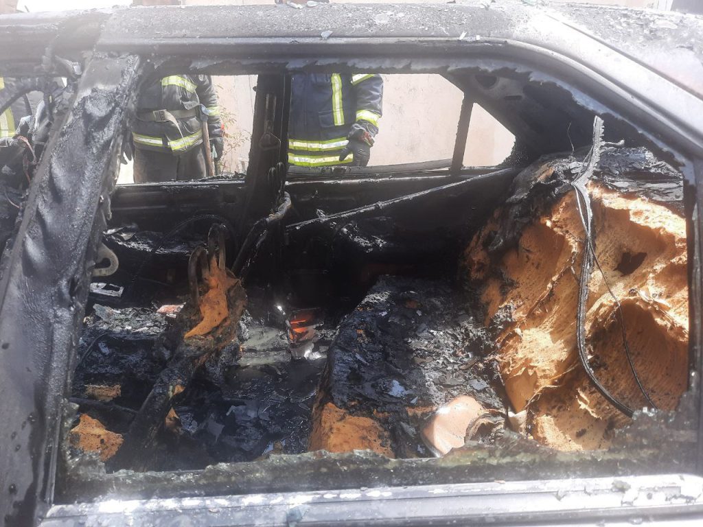 آتش نشانی رشت اعلام کرد؛ انفجار پاوربانک خودرویی را در رشت به آتش کشید | گرمای هوا حادثه ساز شد