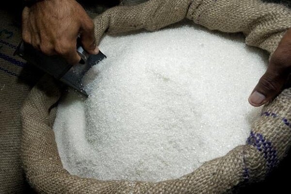 مدیرکل غله گیلان عنوان کرد؛ ذخیره ۸۰۰ تنی شکر در گیلان/ شایعه سهمیه بندی شکر، صحت ندارد