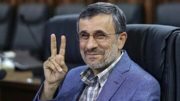 احمد کریمی اصفهانی، فعال سیاسی اصولگرا : احمدی‌نژاد درصدد ایجاد دردسر برای نظام است، مسئولین از او سند و مدرک دارند اما رو نمی‌کنند!
