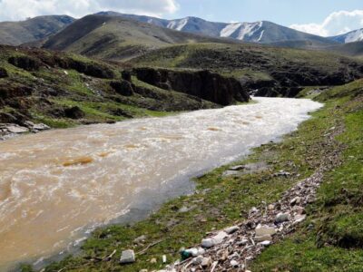 گردشگران در حاشیه رودخانه‌های گیلان اتراق نکنند