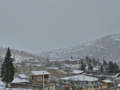 جاده ۲۱ روستای اشکورات مسدود شد