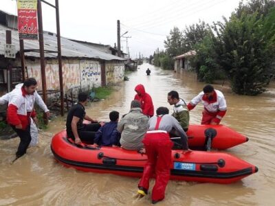 بالا آمدن آب رودخانه ها و آبگرفتگی منازل در رشت / آمادگی مدارس و مساجد برای اسکان سیل‌زده‌ها