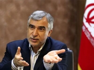 امریکا یک‌ قارقارک دارند با ۳۵ سال سن به نام B2 | آمریکا در حال فروپاشی است، باور کنیم