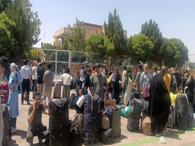 برای افغانستان‌هایی که از ایران می‌روند اشک تمساح نریزید/ طالبان در ایران جنایت کرد، صداوسیما ساکت بود
