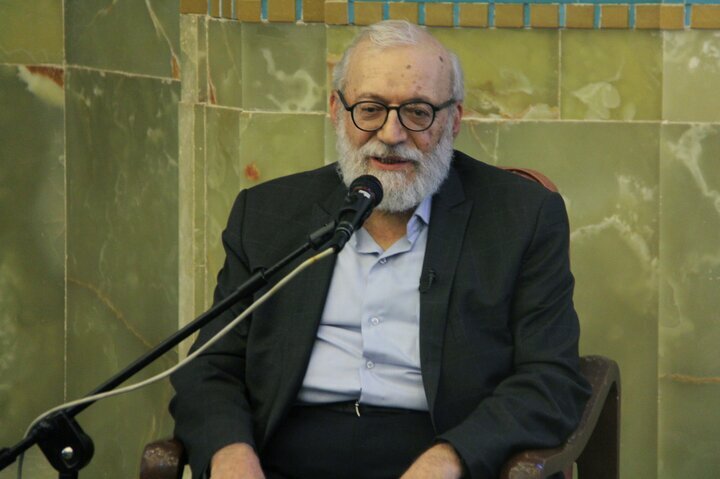 محمدجواد لاریجانی: ترور ترامپ در پاسخ به پایه‌گذاری سنت ترور‌های آمریکایی در ایران مشروعیت قانونی دارد