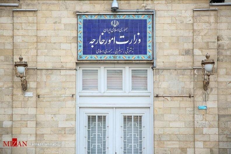 شنیده ایم دولت سایه، پشت تصمیمات وزارت خارجه است/ وزیرخارجه نباید از هیچکس تاثیر بپذیرد