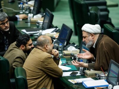 اگر سقف خانه ترک بردارد، آوار بر سر همه خواهد ریخت