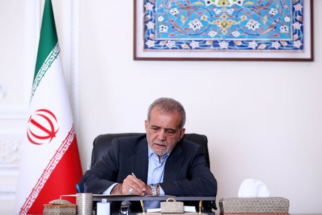 کشور در شرایط جنگی است و رئیس جمهور نباید با خواهش و تمنا کشور را اداره کند
