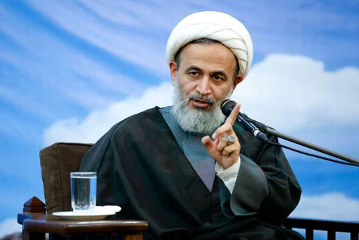 امروز سطح وفاداری و همنوایی مردم با رهبری بسیار بالاتر از زمان پیامبر اکرم و امیرالمؤمنین است