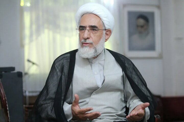 برخی از مسئولین طلبکارانه درباره کمبودها به مردم می‌گویند «نخورید و ریاضت بکشید»!