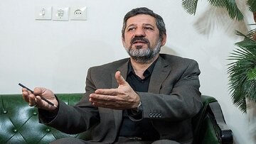 فکر می‌کنند با ادبیات چاله میدانی محبوبیت کسب می‌کنند