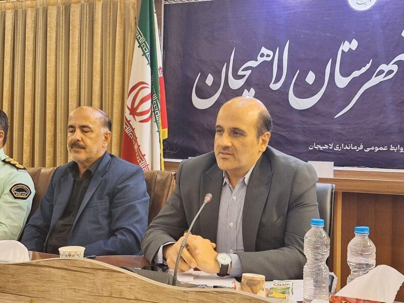 آئین تجلیل از خبرنگاران در فرمانداری لاهیجان برگزار شد