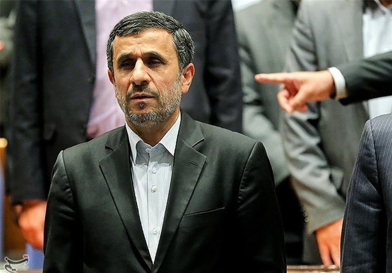 مقایسه عملکرد دو دولت؛ از رشد اقتصادی در دولت خاتمی تا تحریمهای فراگیر در دولت احمدینژاد