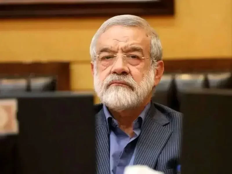 حسن روحانی متهم ردیف اول دزدیده شدن فرش های سعدآباد است!