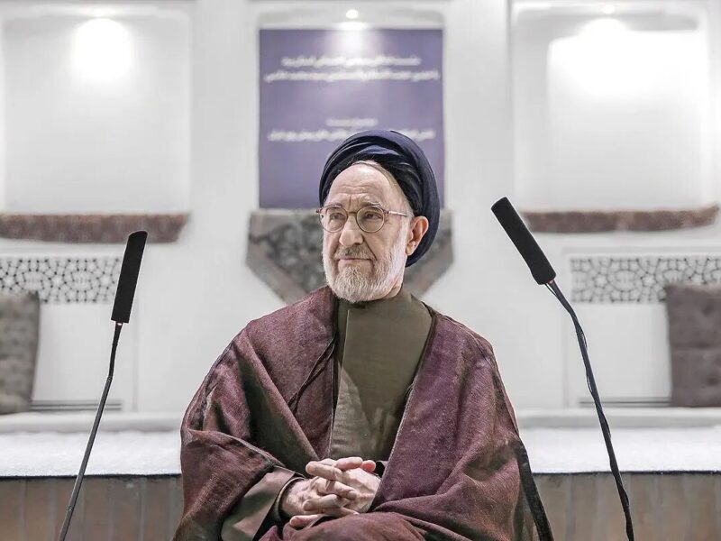 عبارت “تکرارمی کنم” که خاتمی به کار برد بعضی مشکلات کشور را حل کرد