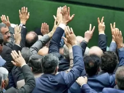 شعار مرگ بر روحانی در صحن مجلس | نمایندگانی که سیاست را به ابتذال کشاندهاند
