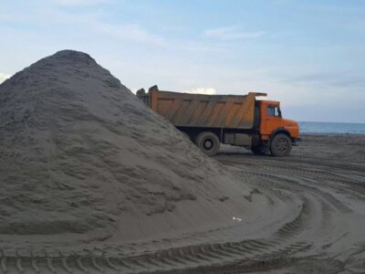 کشف ۱۷ تن شن و ماسه غیرمجاز در رشت