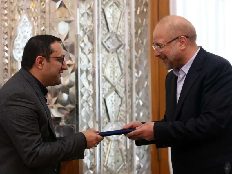 مشاوران بیسوادتان کشور را به سوی جنگ بیپایان میبرند