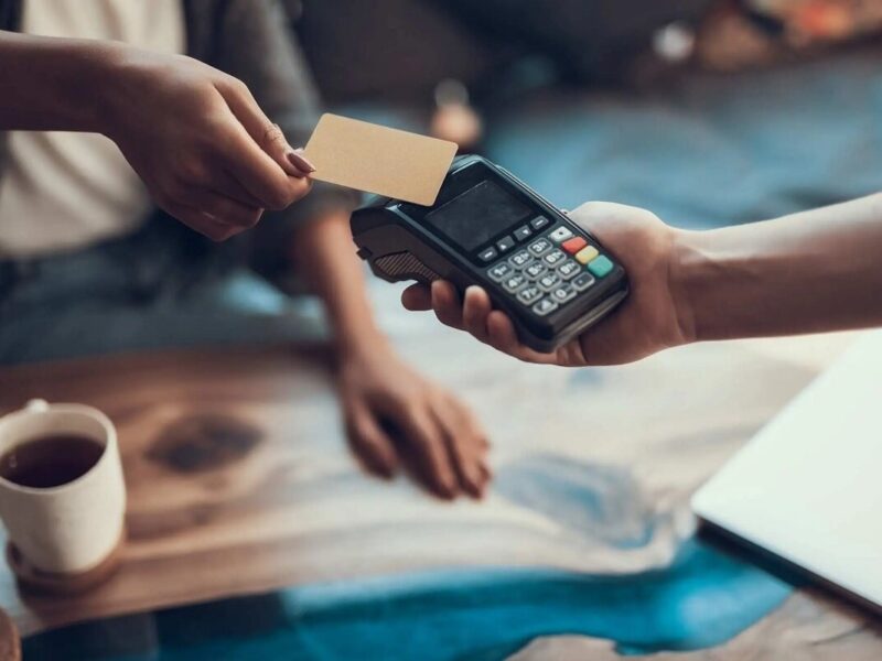 فوری؛ کسر آنی مالیات از خریدهای کارتخوان آغاز شد/ دارندگان دستگاه کارتخوان حتما بخوانند