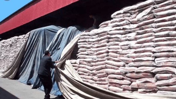 کشف ۲۱۶ تن برنج احتکاری از یک شرکت معروف❗