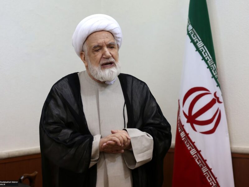 نگذارید خدای ناکرده تمامیت کشور دچار آسیب و تجزیه شود