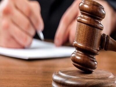 چرا حکم دادگاه چای دبش در باره دو وزیر دولت رئیسی با اینکه قطعی شده اجرا نمی شود؟ چرا دادگاه تخلفات فرزند صدیقی علنی نبود؟