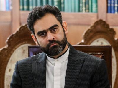 از سردار سلیمانی خرج می کنید و به سیره اخلاقی او بی توجهید❗