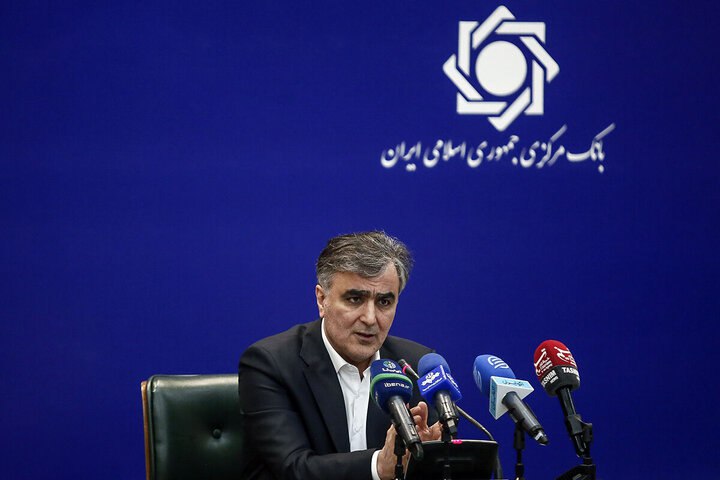 در ۳ سال گذشته هر وعده ای که رئیس بانک مرکزی داده خلافش اتفاق افتاده