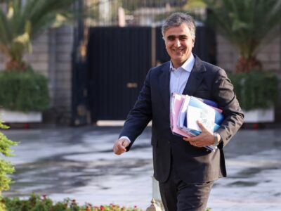 وقت پاسخگویی رئیس بانک مرکزی درباره سقوط ارزش پول ملی است