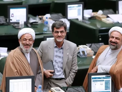 انتقاد تند روزنامه اصولگرا به رسایی و همکارانش در مجلس؛ آب به آسیاب دشمن نریزید