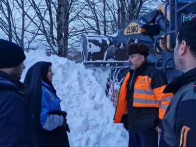 کولاک و بهمن بازگشایی مسیرهای کوهستانی را کند کرده است