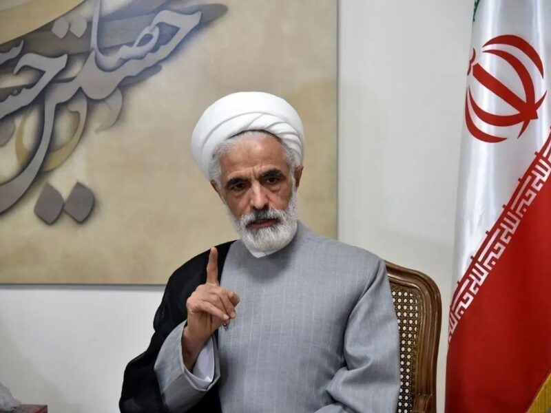 آیا کل عالم دست به دست هم داده‌اند که مقابل ما بایستند؟ شاید خودمان طوری رفتار کردیم که تمام جهان علیه ما است