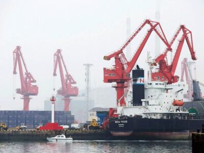 زیاد نفت می فروشیم اما پولش را دورزنندگان تحریم و تراستی ها می خورند!