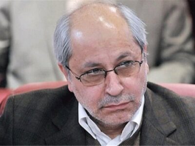 وفاق با این معنی که”با هم دوست باشیم” حرف بچه هاست؛شما حکومتید و نباید اینگونه حرف بزنید