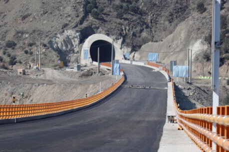 بازگشایی آزادراه قزوین – رشت پس از رفع ریزش کوه