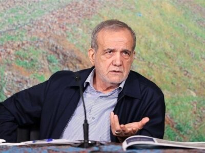 با برداشت غلط از پیام رهبری، به رئیس جمهور حمله می کنند