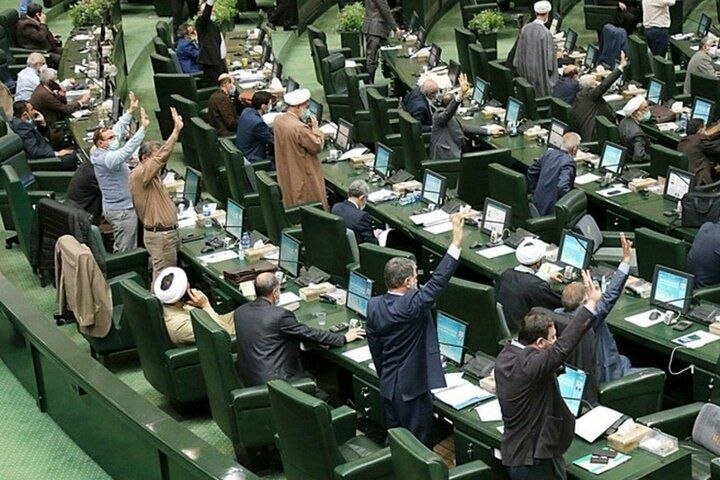 به فکر حفظ جان تان هستند/ دل تان برای هیاهو تنگ شده؟