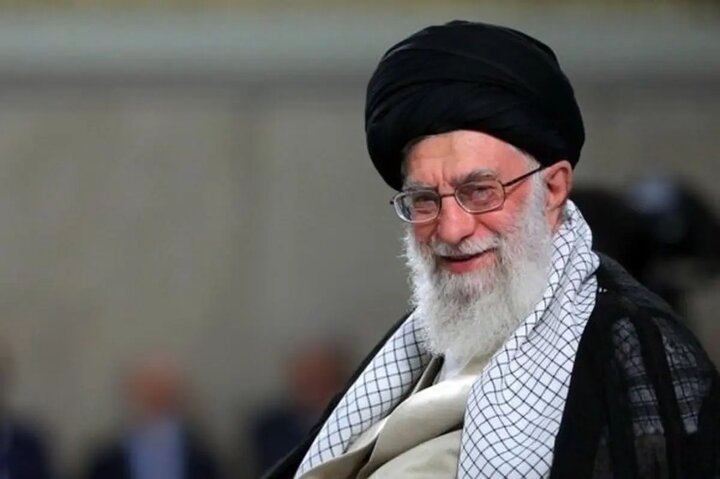 انتقام خون رهبرشهید تنها با ابزار نظامی محقق نمی شود؛ باید از ابزار حقوقی و دیپلماسی استفاده کرد